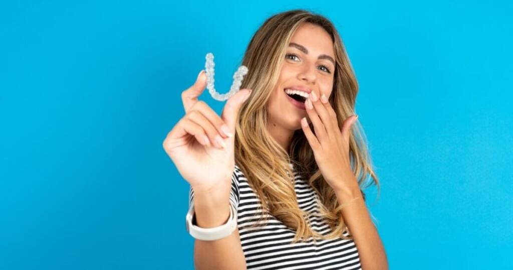 Invisalign Trays and Eating
