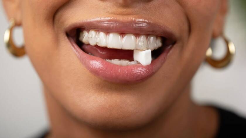 Can You Eat With Invisalign