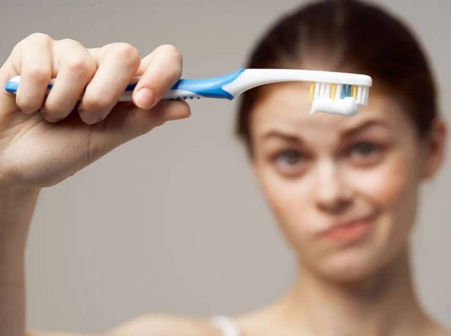 Does Whitening Toothpaste work