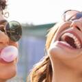 Sugar Free Chewing Gum – What It Does to Your Teeth (Dentist Guide).
